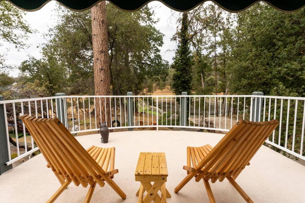 קורסגולד New Yosemite Family Retreat With Pond & Game Room! מראה חיצוני תמונה